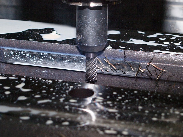 Fustelle Rotative vs Piane: Quale Scegliere per la Produzione